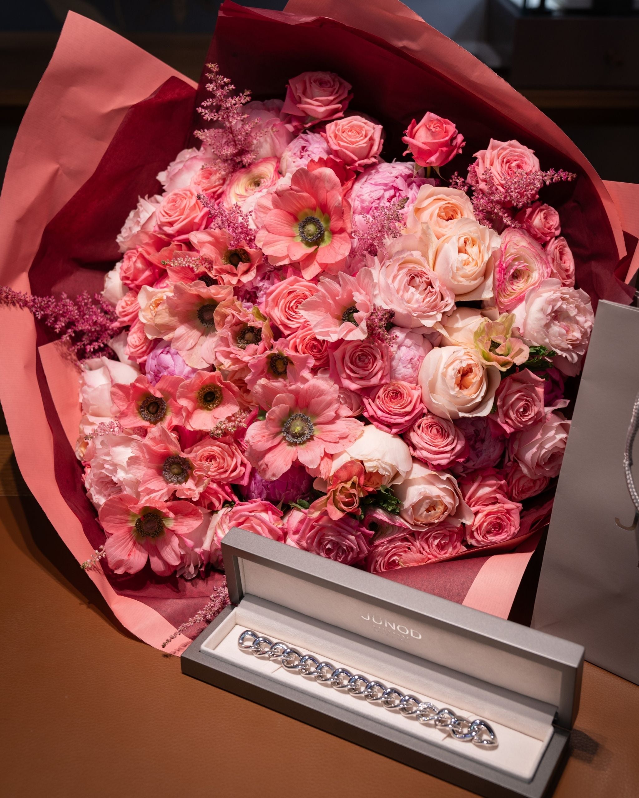 ❤️ Bouquet Signature Saint-Valentin Pink | Bouquet XXL Luxe 500 & 850 CHF | Blue Flowers Lausanne