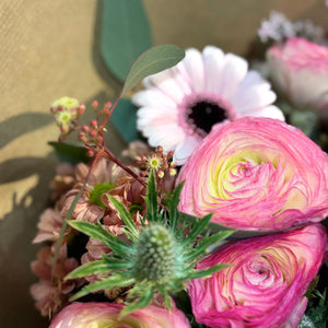 Purple Elegance – Sparkling Seasonal Bouquet