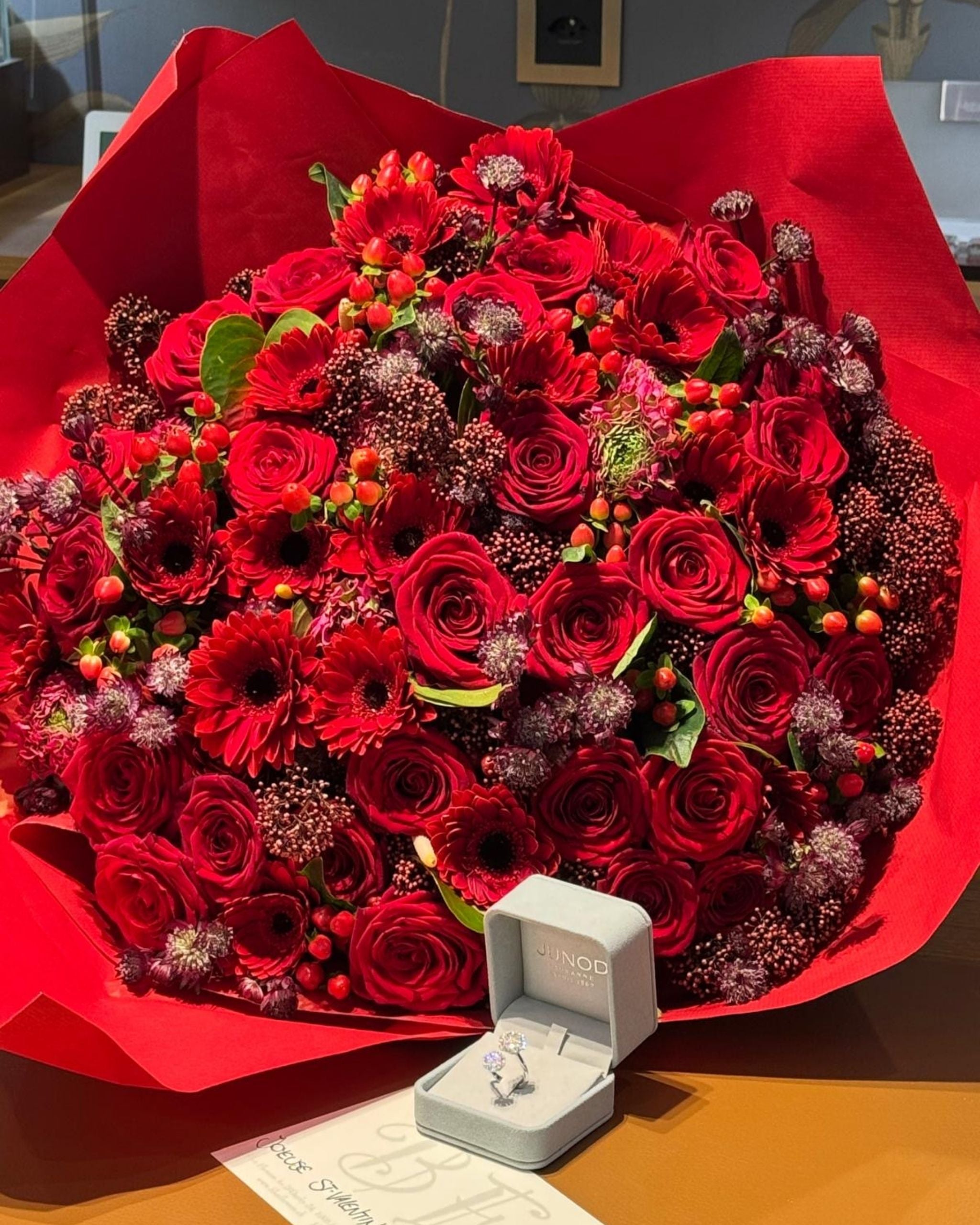 ❤️ Bouquet Signature Saint-Valentin Lausanne – Bouquet XXL Luxe 500 & 850 CHF | Blue Flowers