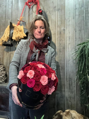 L'Infini – Box de 51 Roses Éternelles de Prestige